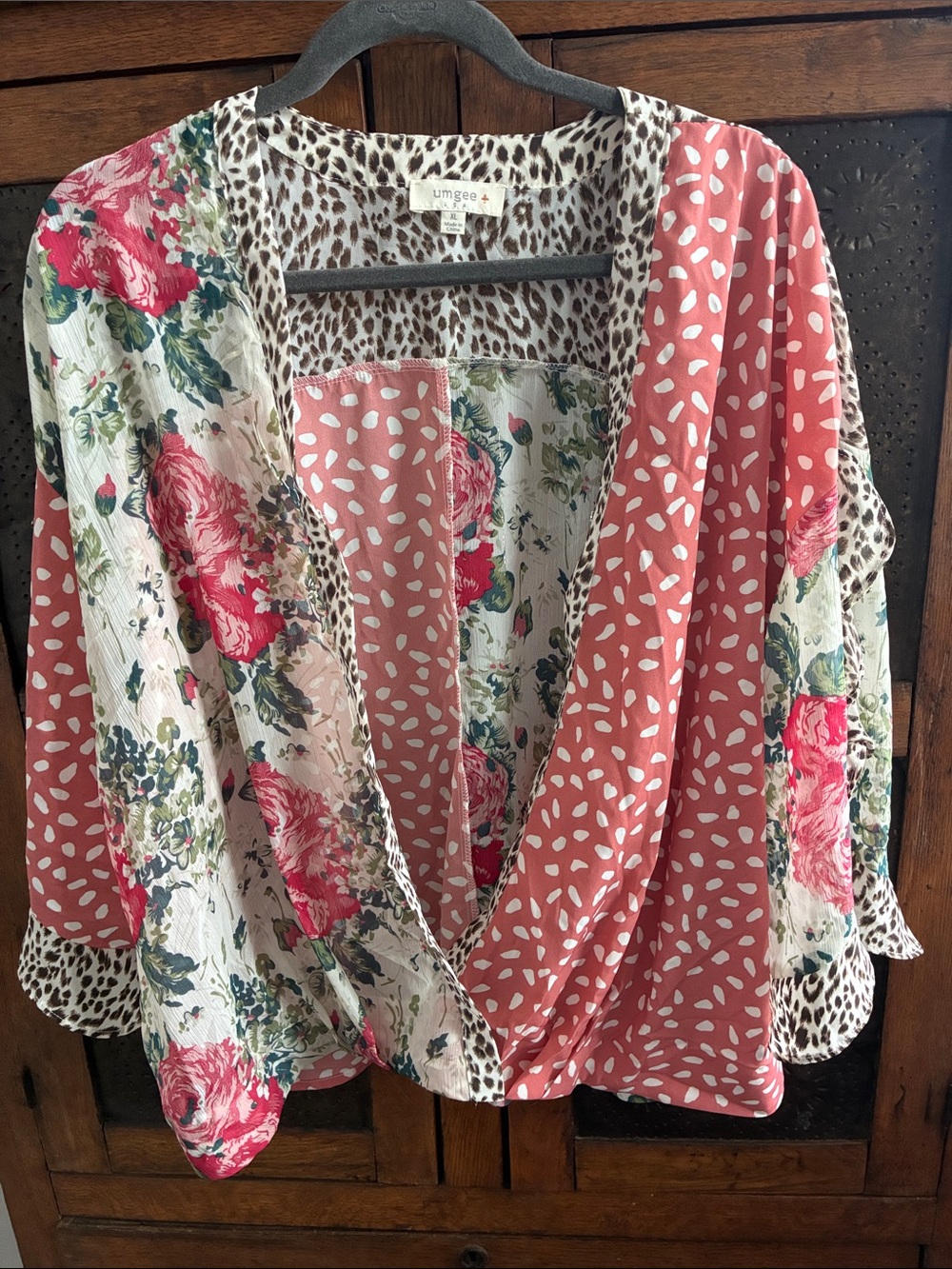 Umgee Coral & Floral Mixed-Print V-Neck Blouse - Picture 2 of 6